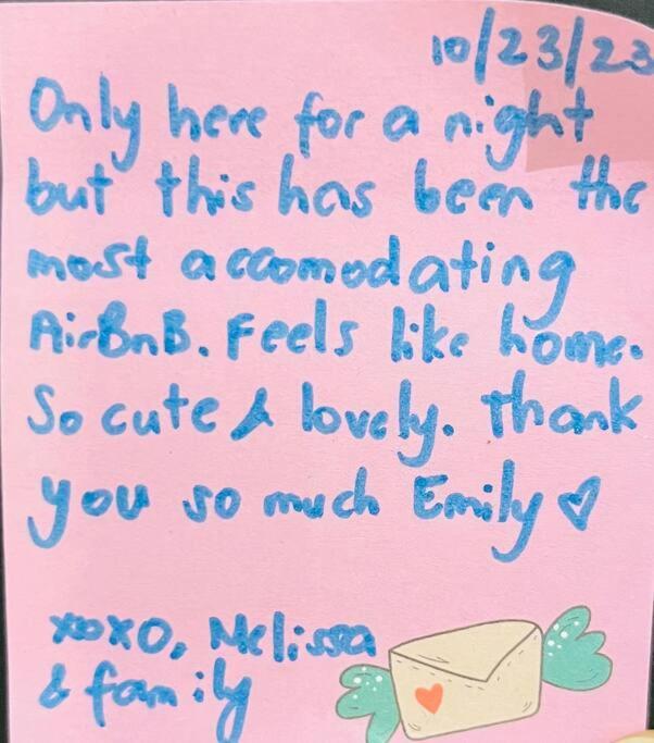 הוילה ברוסארד Emily'S Charming House מראה חיצוני תמונה